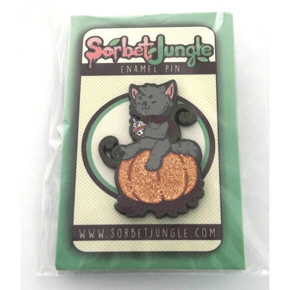 Sorbet Jungle Cat On Pumpkin Halloween Enamel Lapel Pin Glitter - Picture 1 of 3